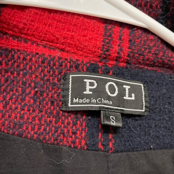 Red coat POL - Picture 3 of 4